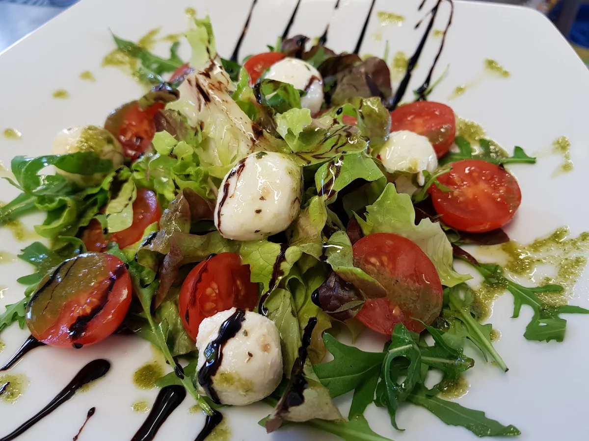 Meckis Caprese Mit Ziegenkäse