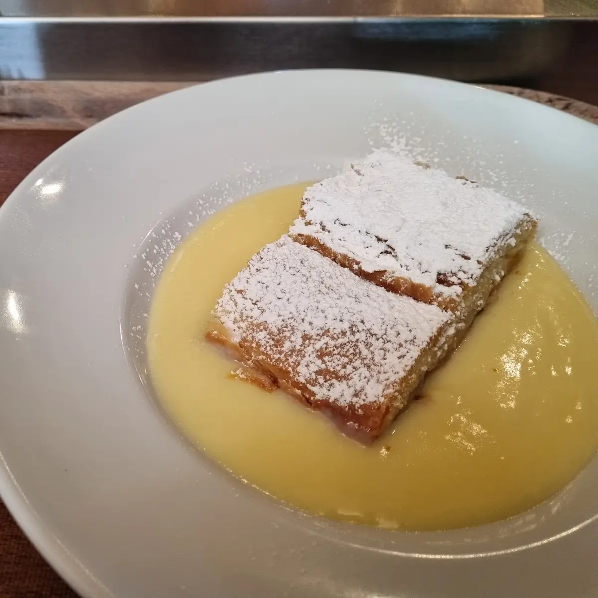 Apfelstrudel Mit Vanillesauce