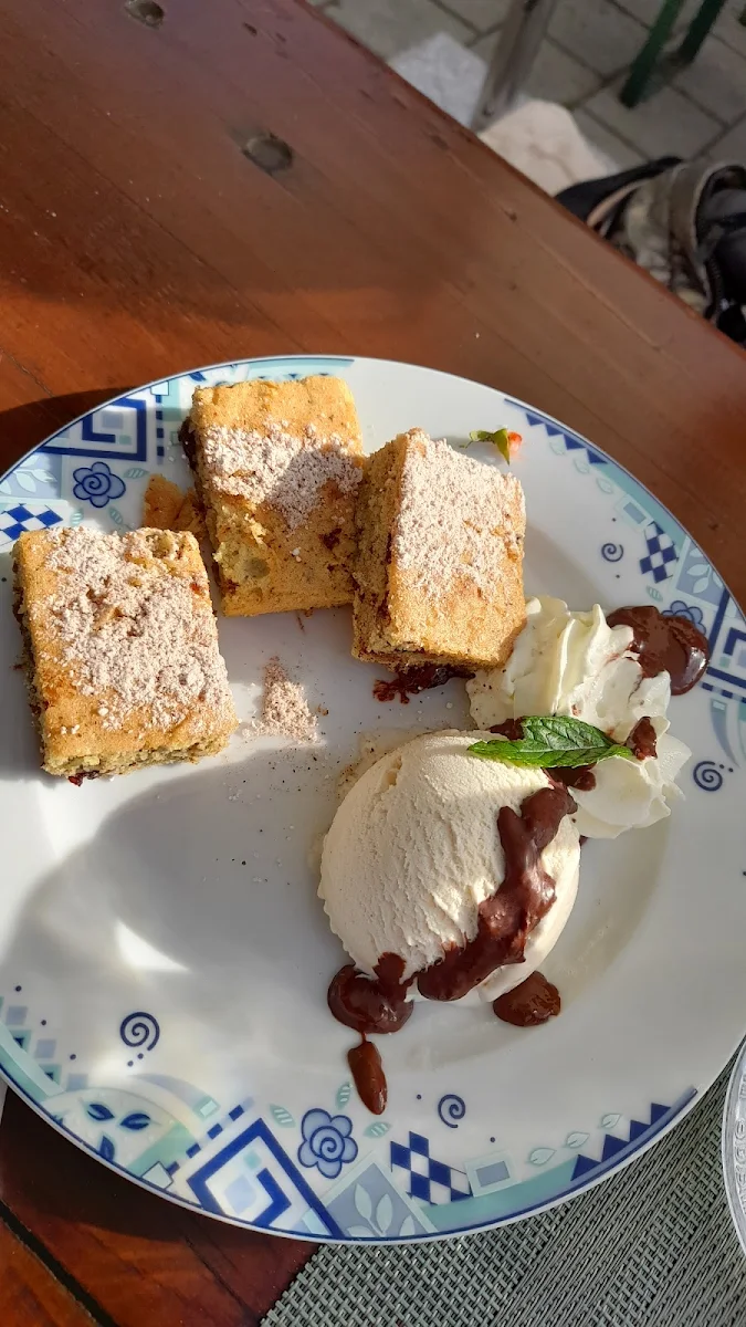 Mostkuchen Mit Eis