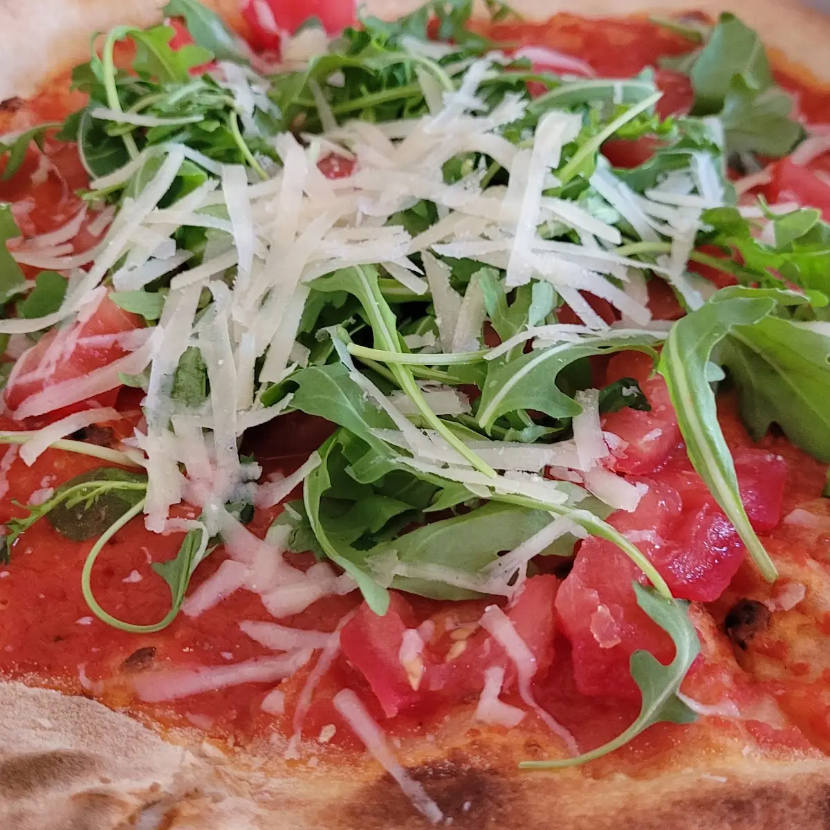 Pizza Mit Rucola