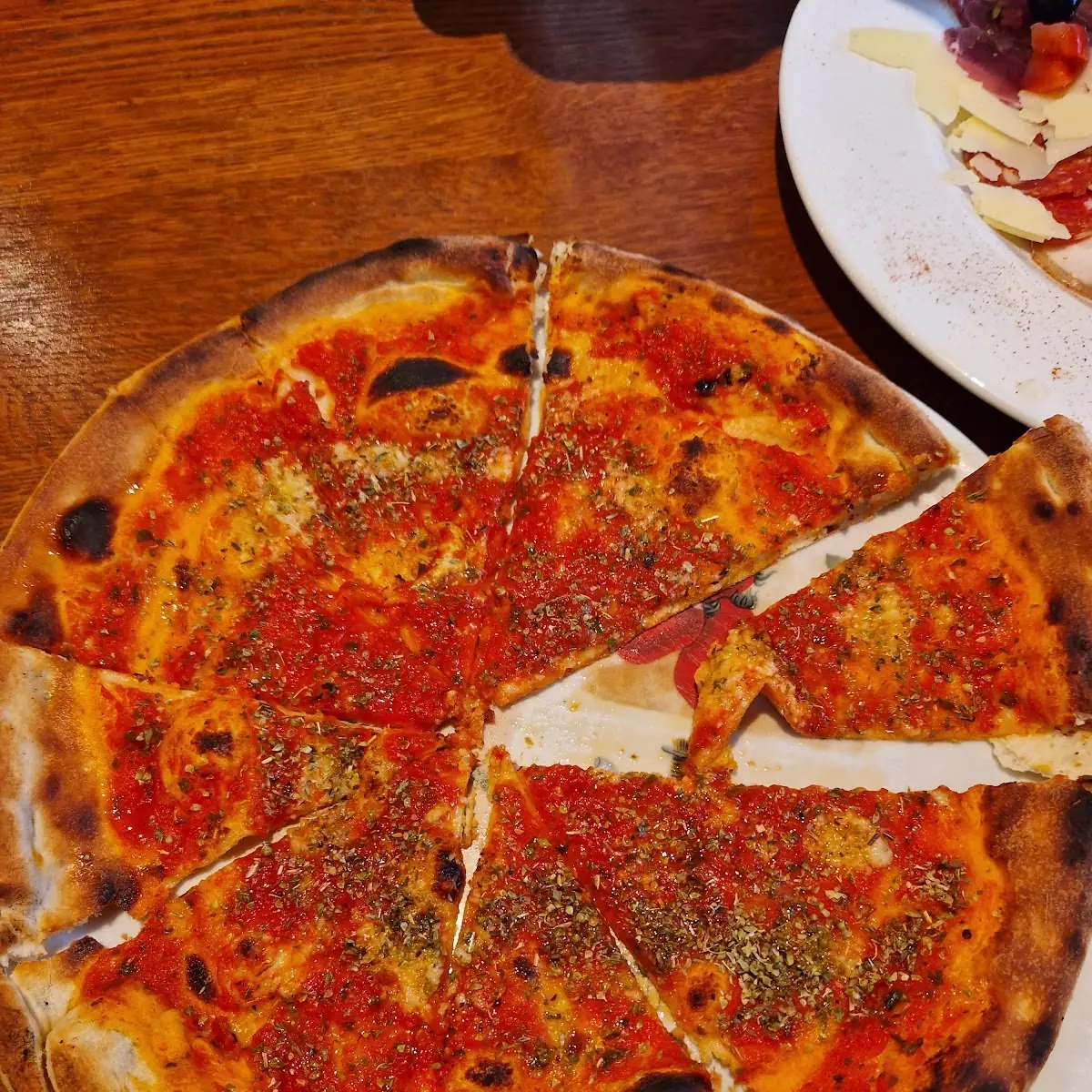 Pizzabrot Tomaten Knoblauch
