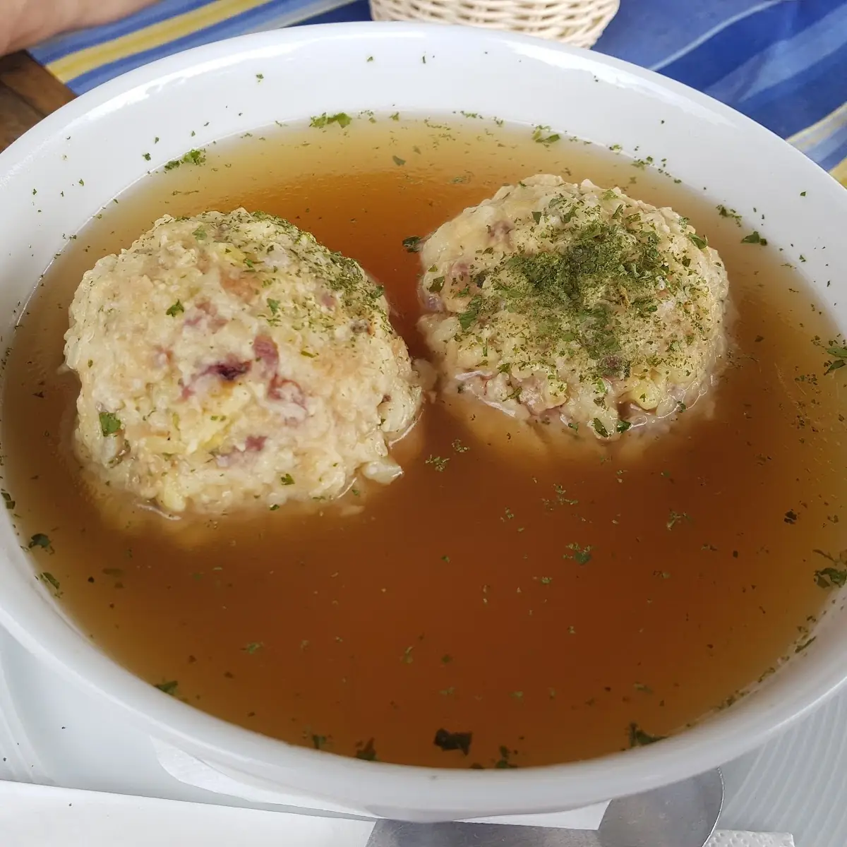 Speckknödelsuppe
