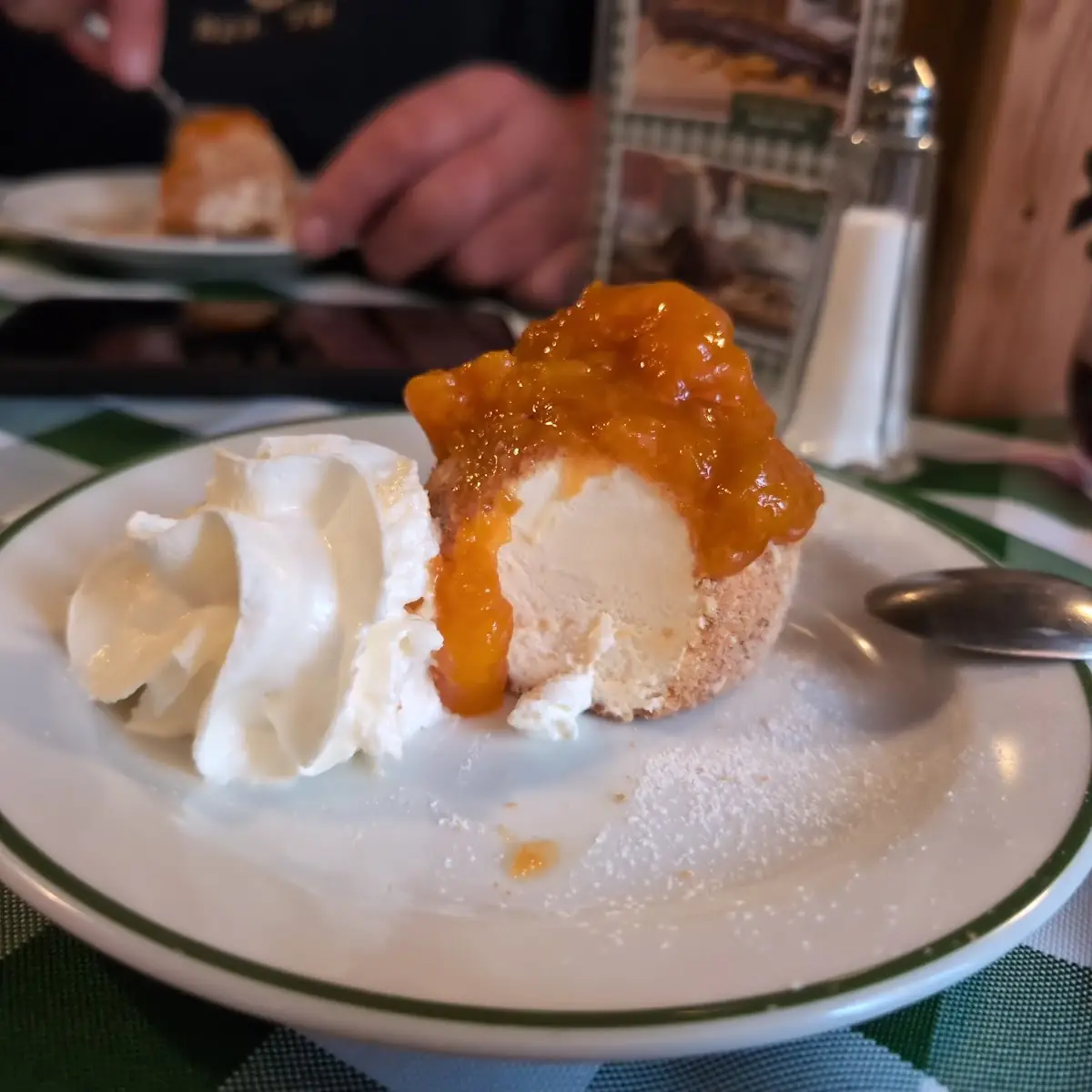 Eismarillenknödel