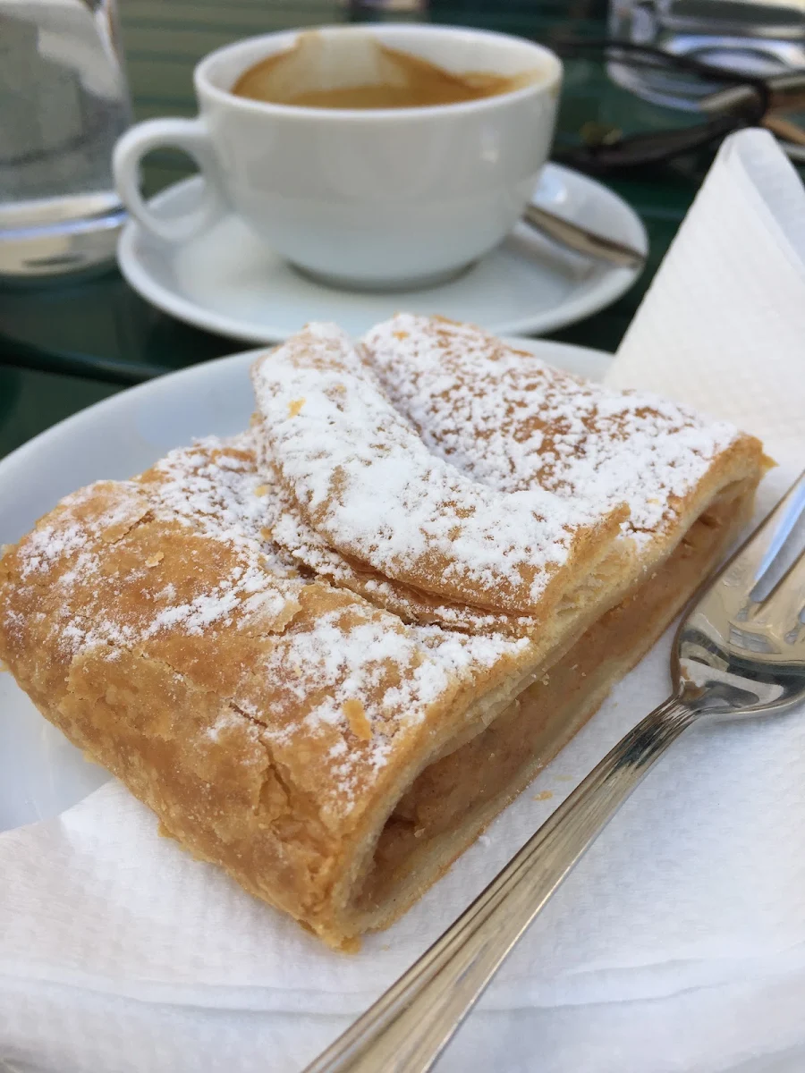 Curd Cheese Strudel