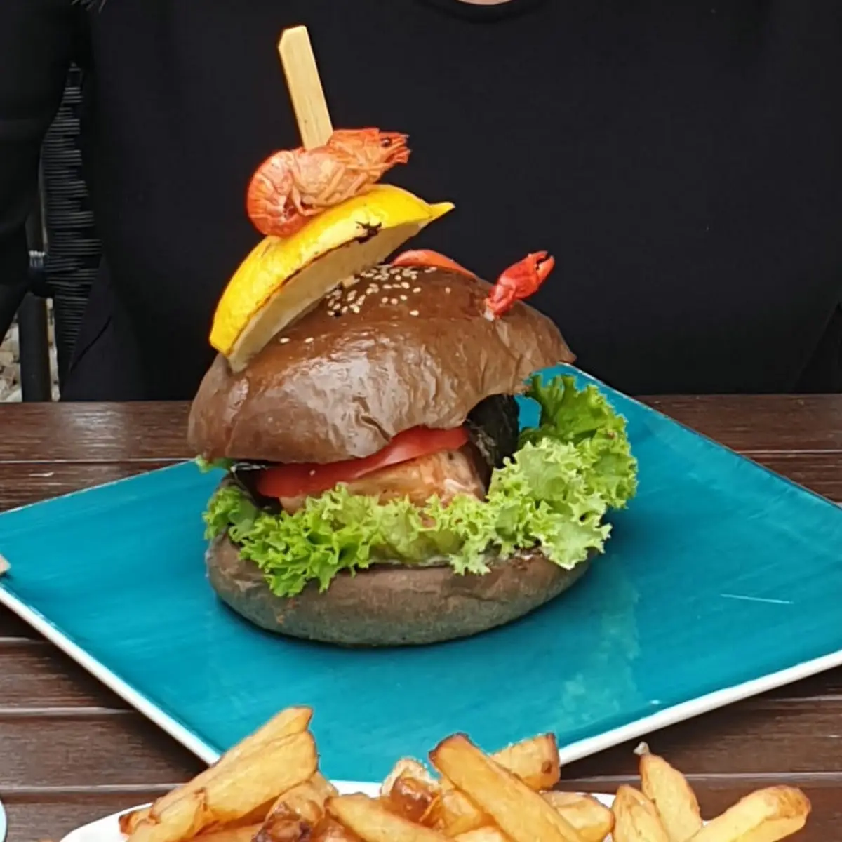Lachs Burger