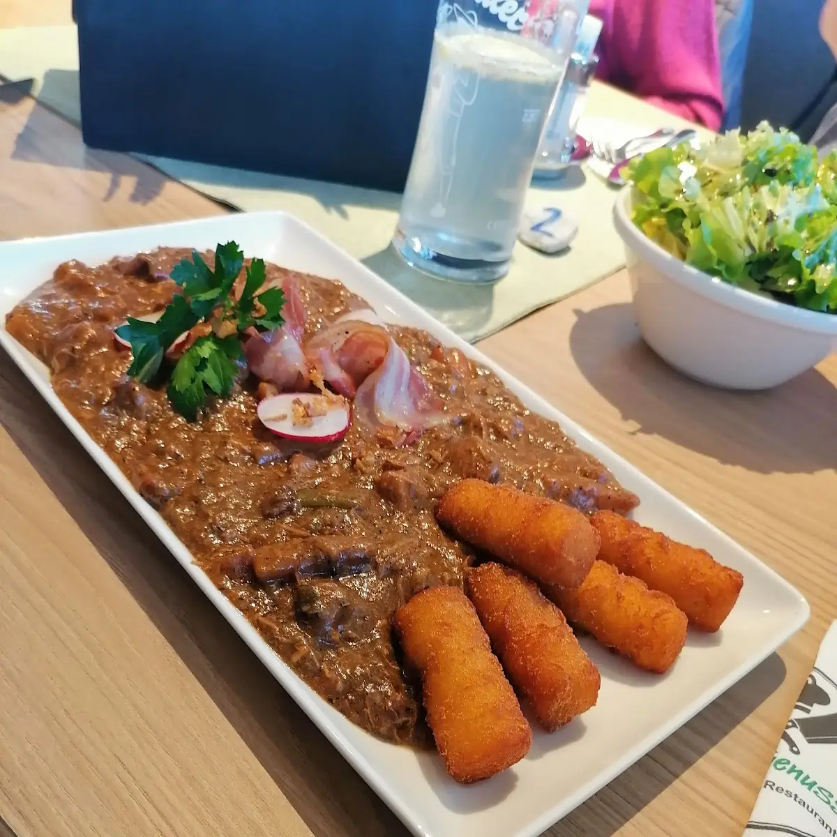 Weide Schwein Ragout