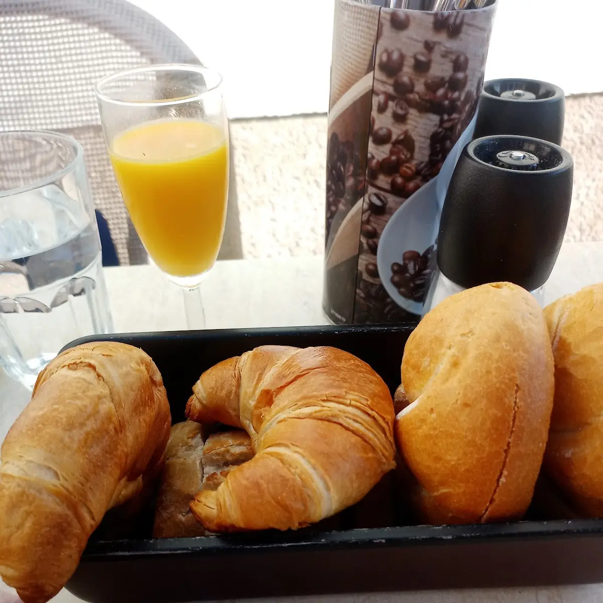 Semmel Und Croissants