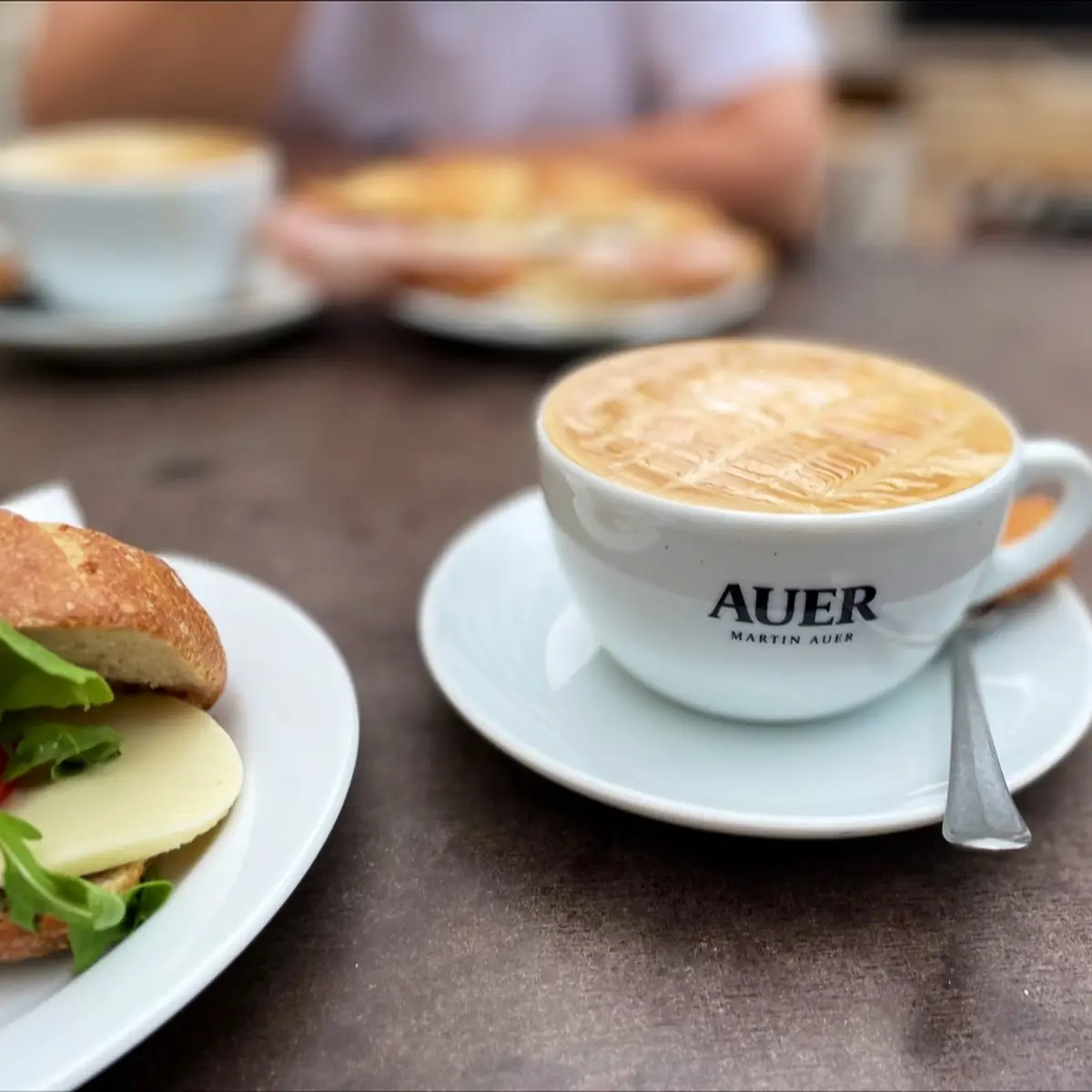 Großer Kaffee Mit Karamell