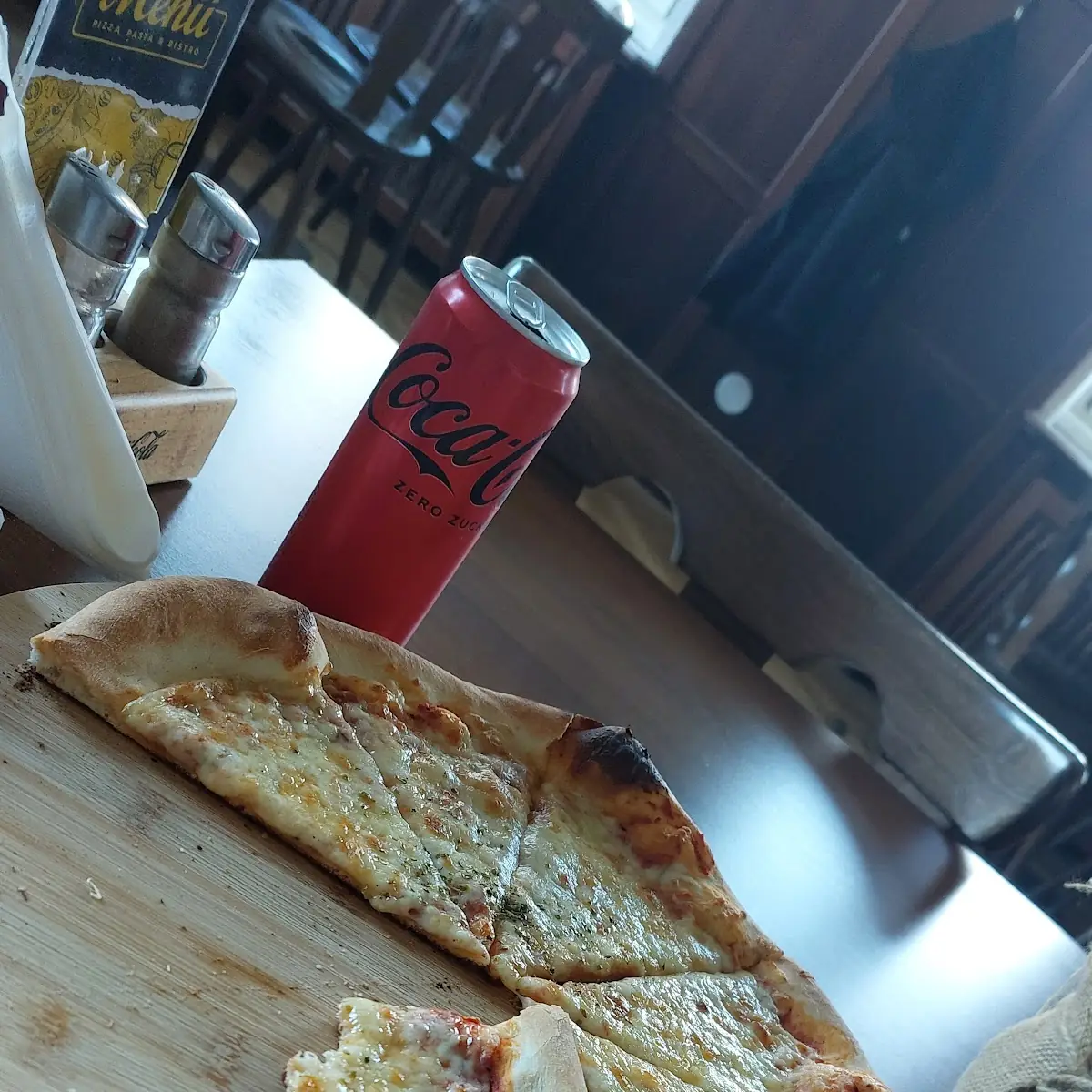 Quattro Formaggio Pide