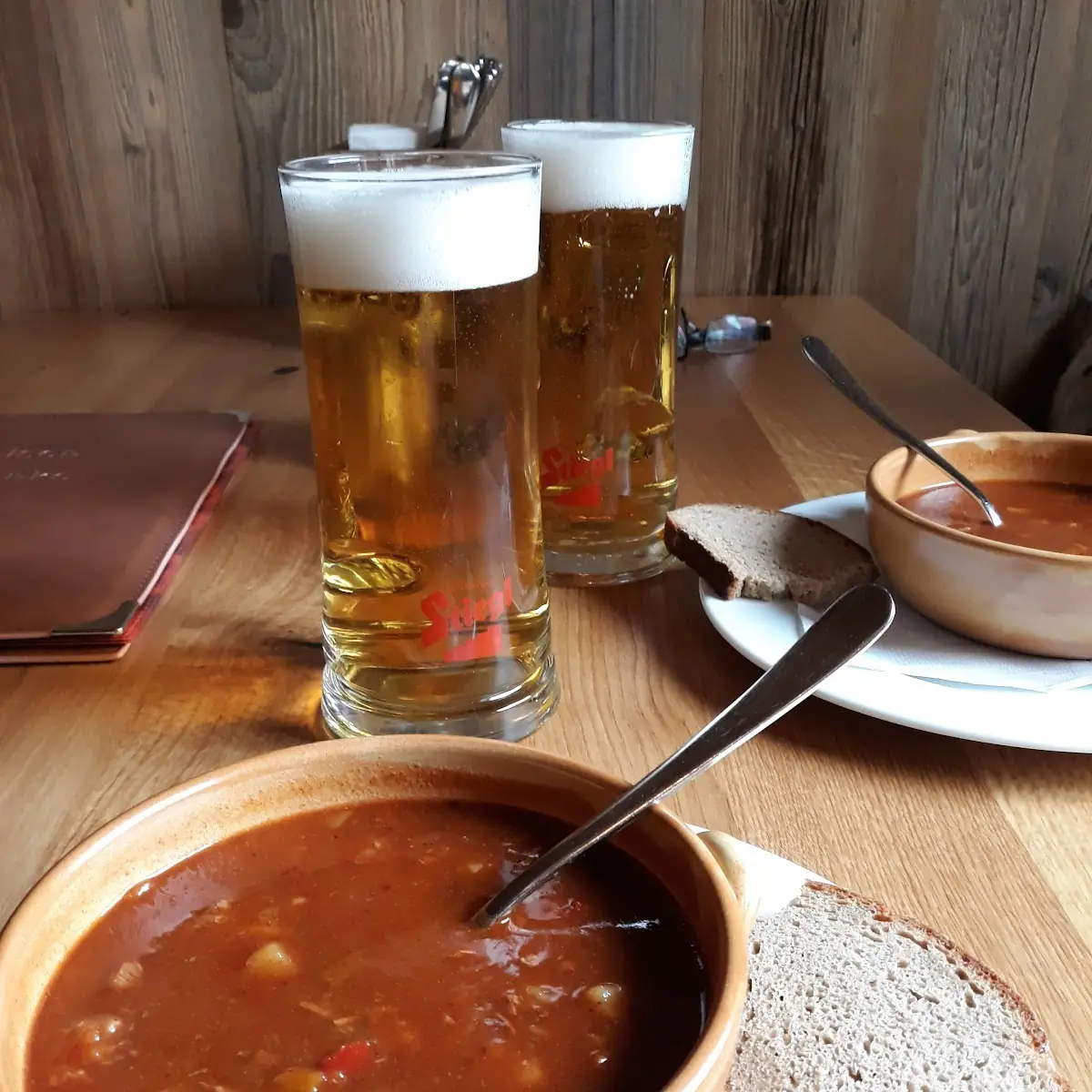 Das Gulasch In Der Suppe