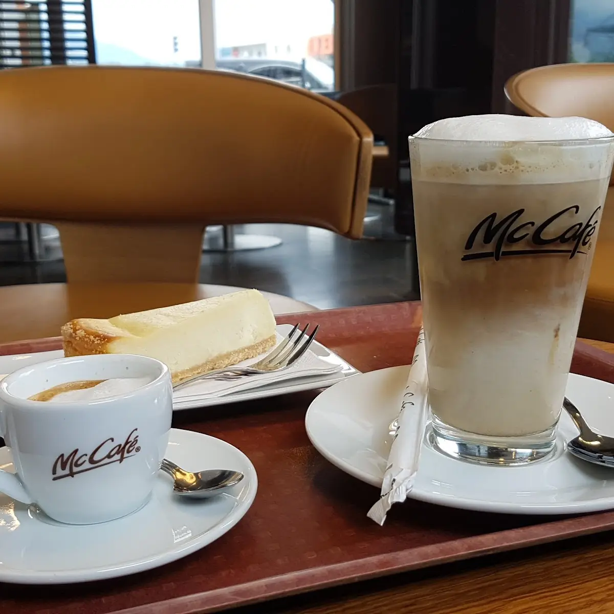 Espresso Macchiato Und Iced Cafe Latte