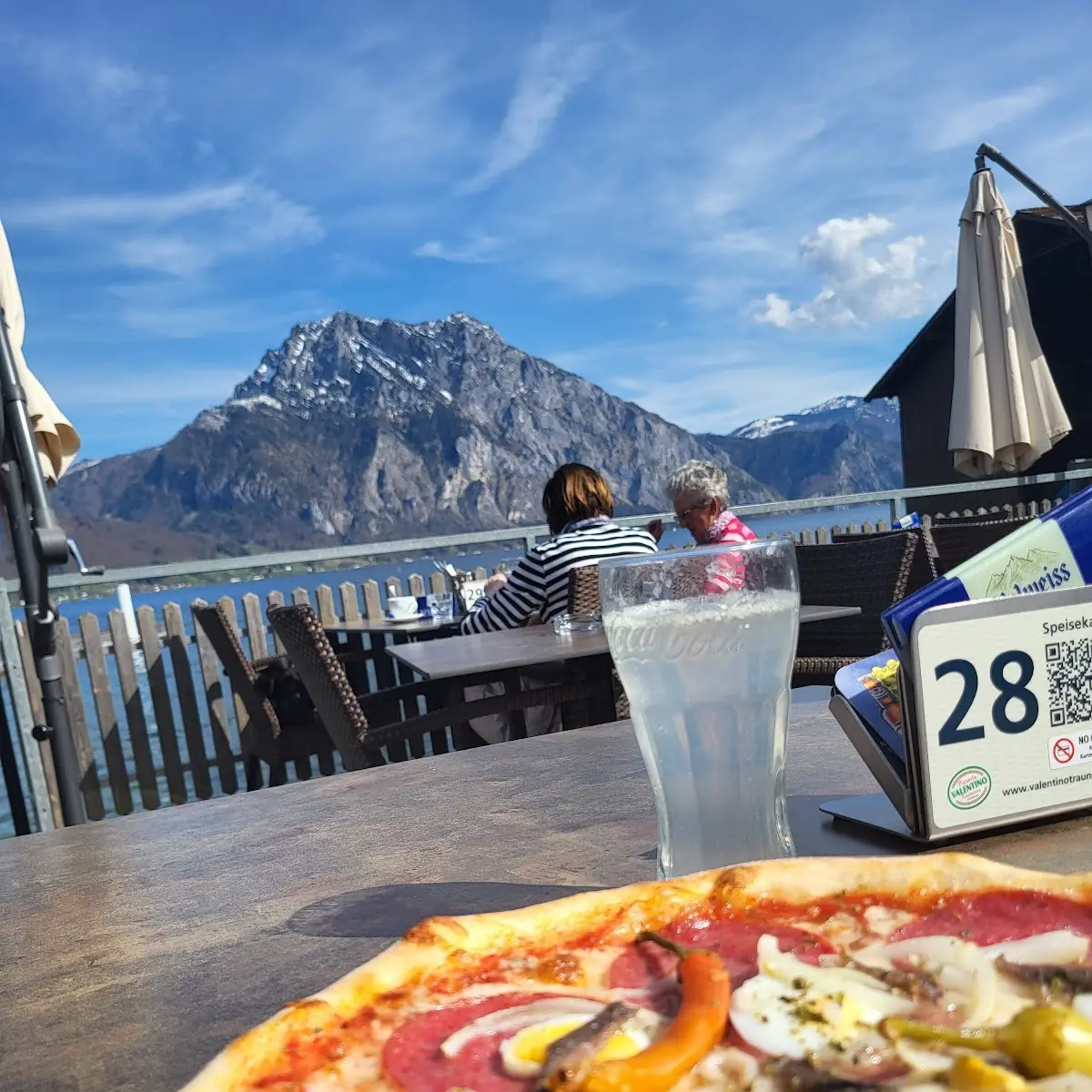Pizza Mit Extra Beilage