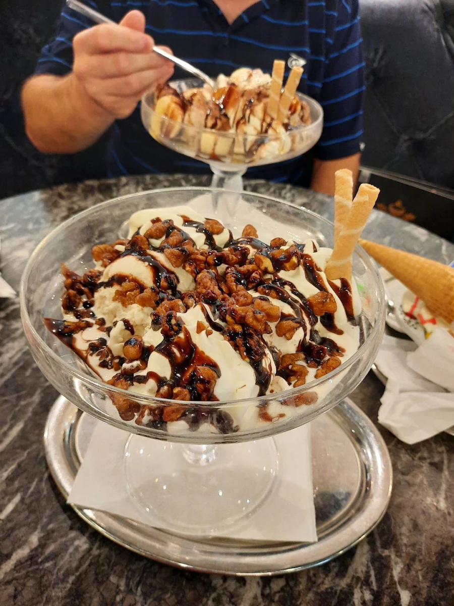 Waldnuss Eis