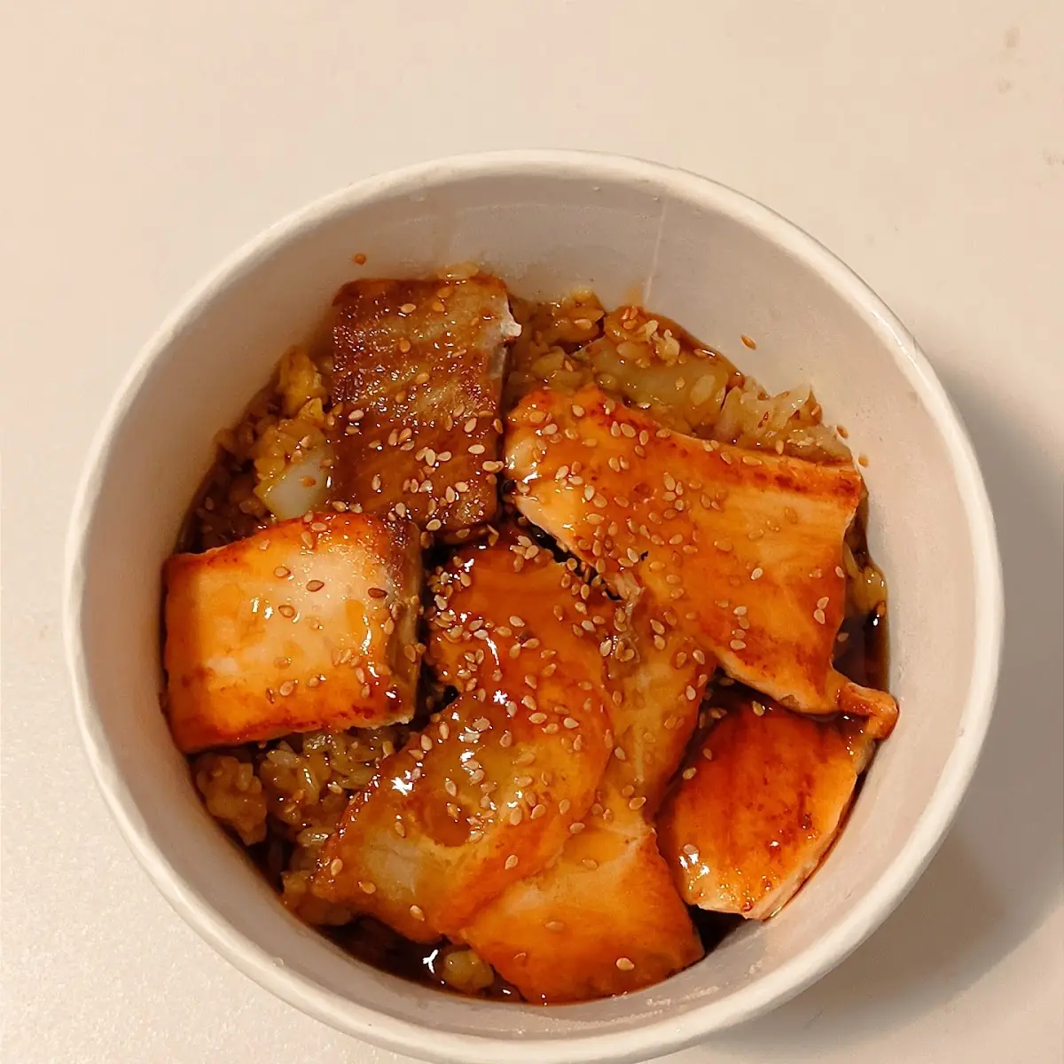 Lachs Teriyaki Auf Eierreis