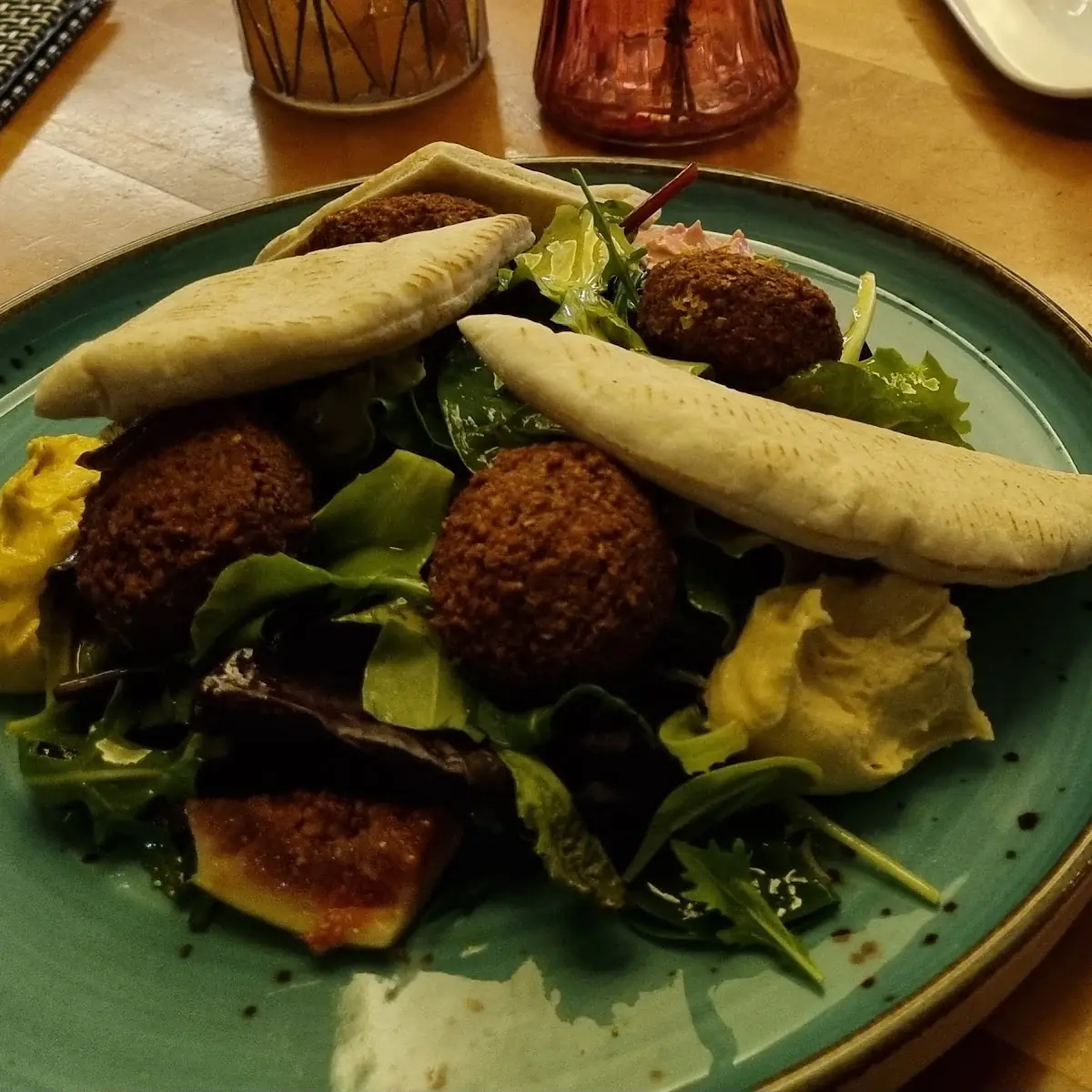 Falafel Teller Vegan