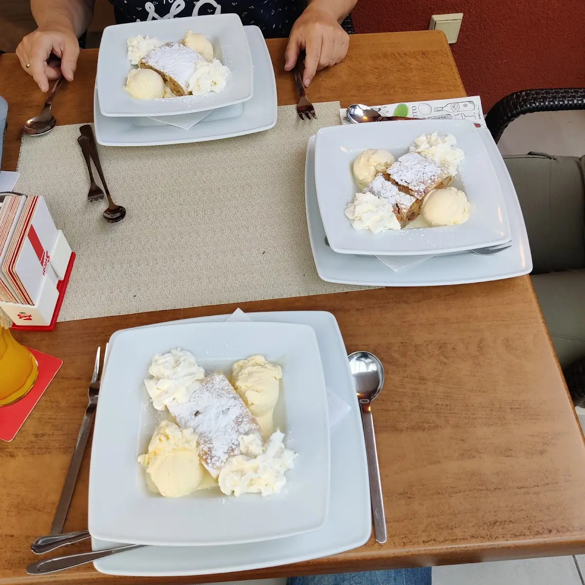 Apfelstrudel
