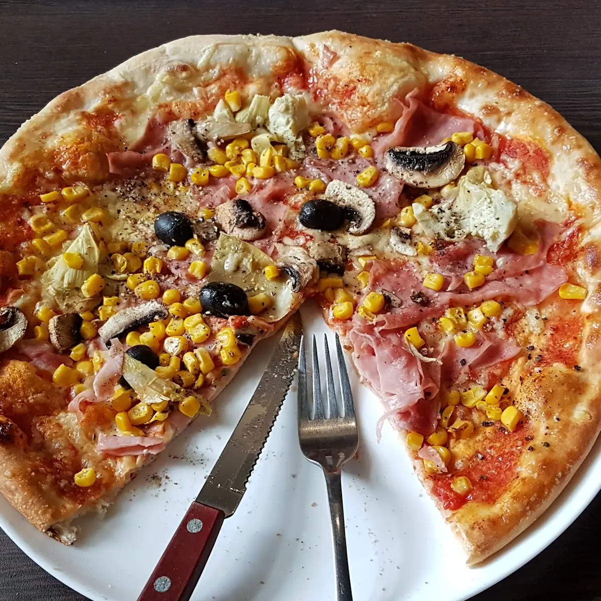 Pizza Capricciosa