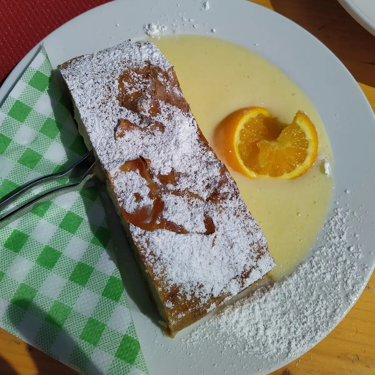 Apfelstrudell Mit Vanille Sauce