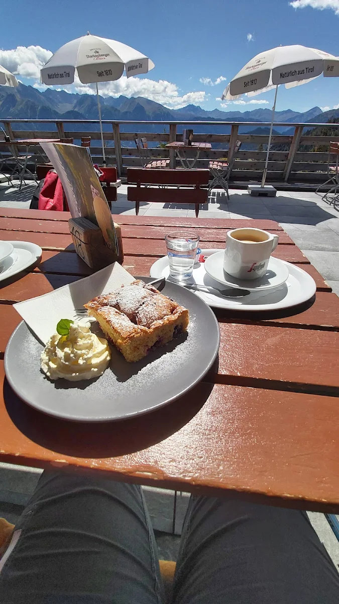 Beerenkuchen Mit Sahne