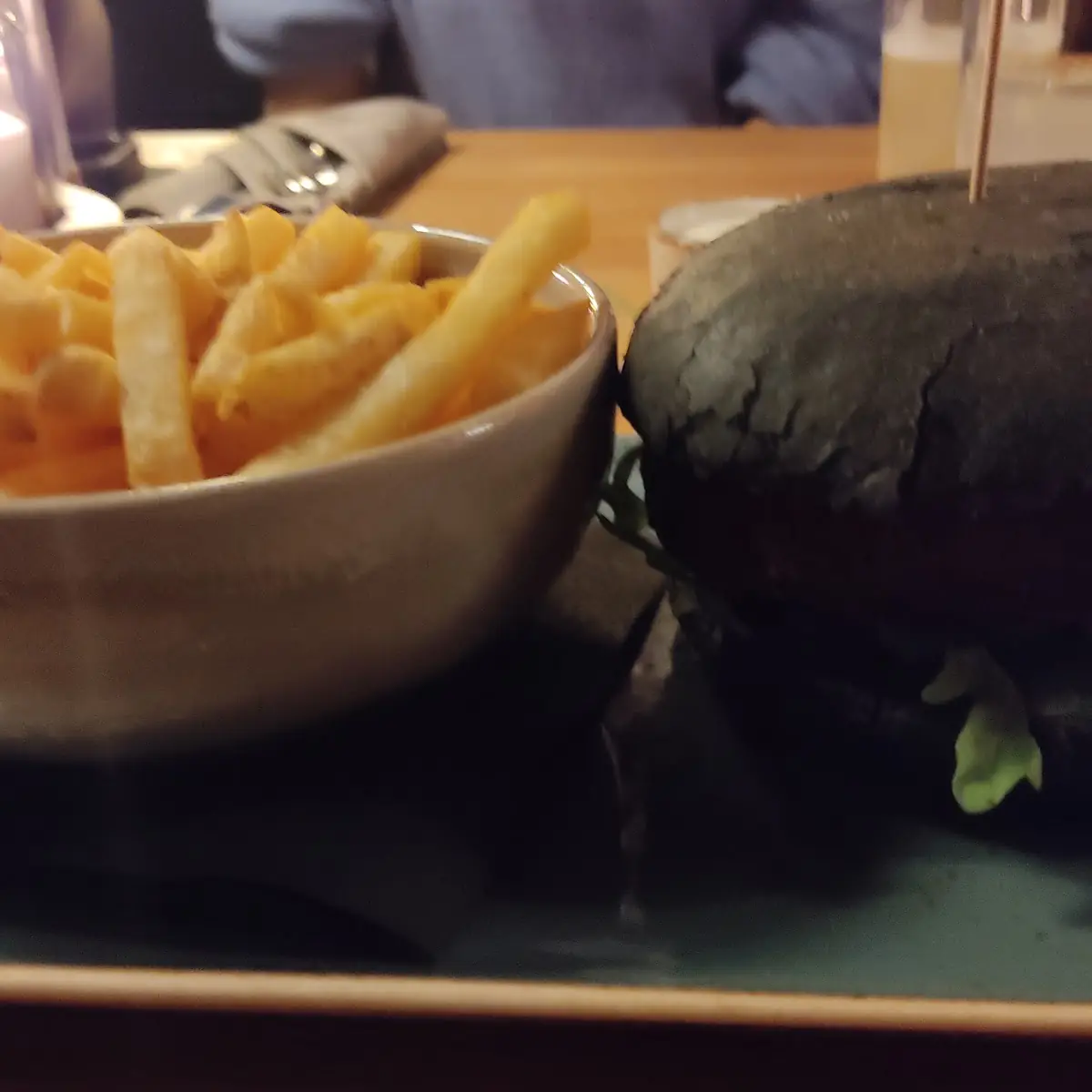 Black Bun Veganer Burger