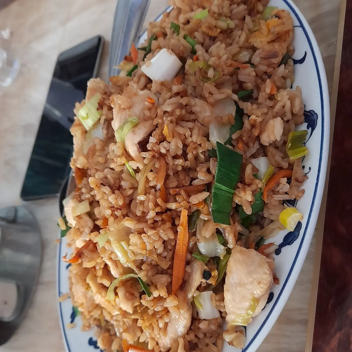Hühnerfleisch Mit Gebratenem Reis