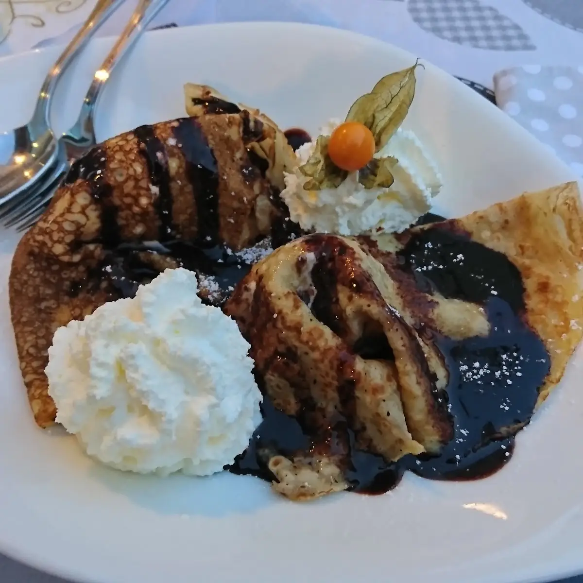 Eis-palatschinken