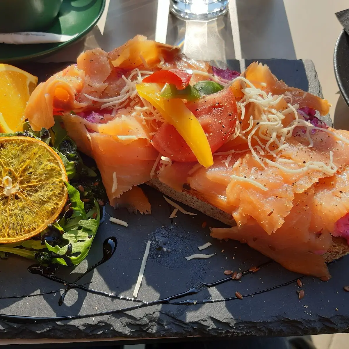 Lachs Brot