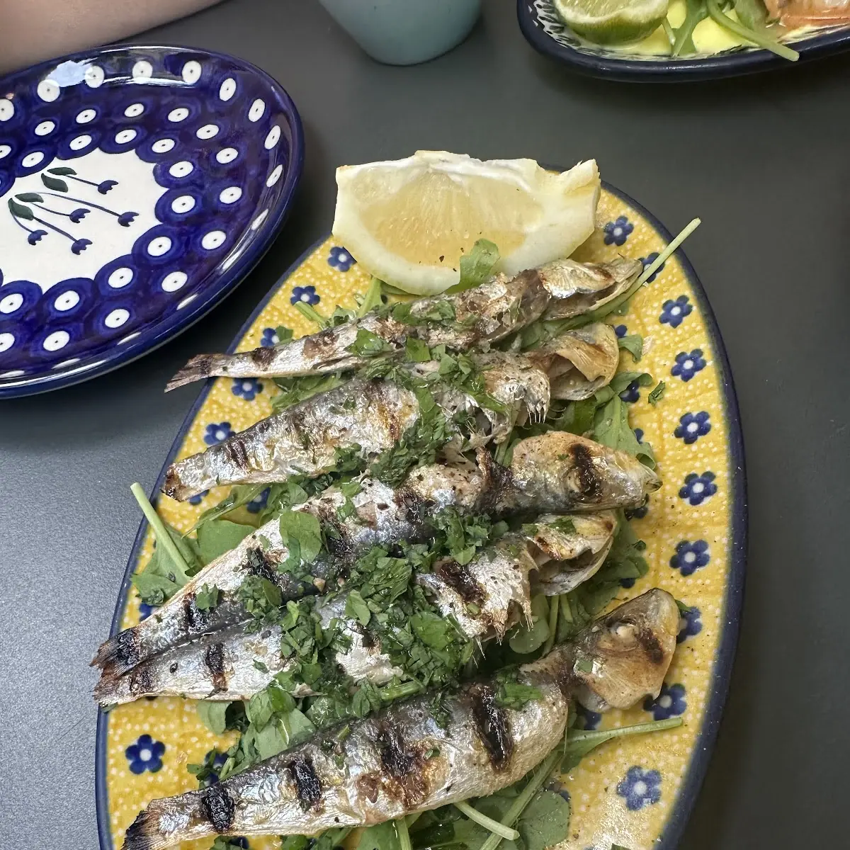Gegrillte Sardellen