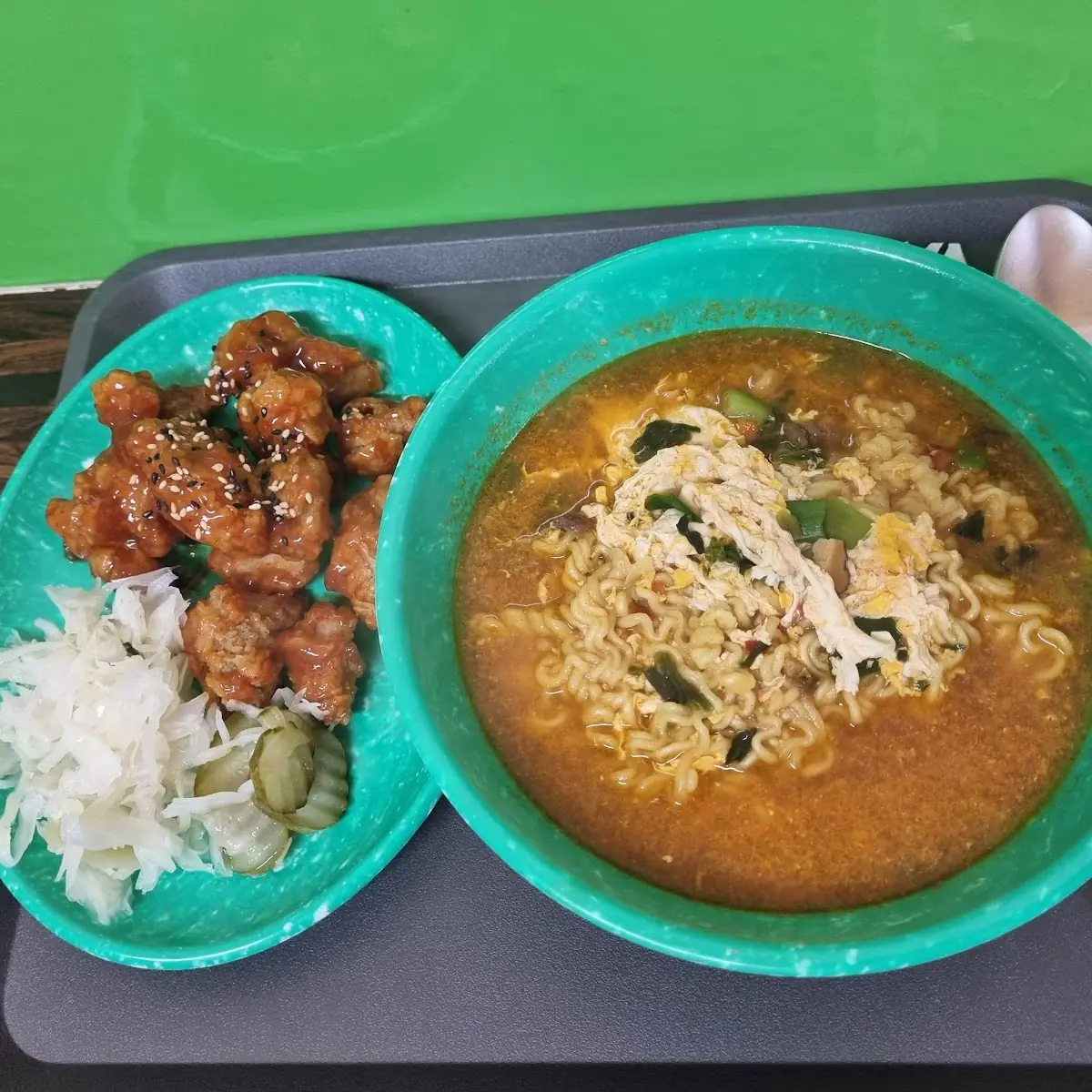 닭강정과 라면