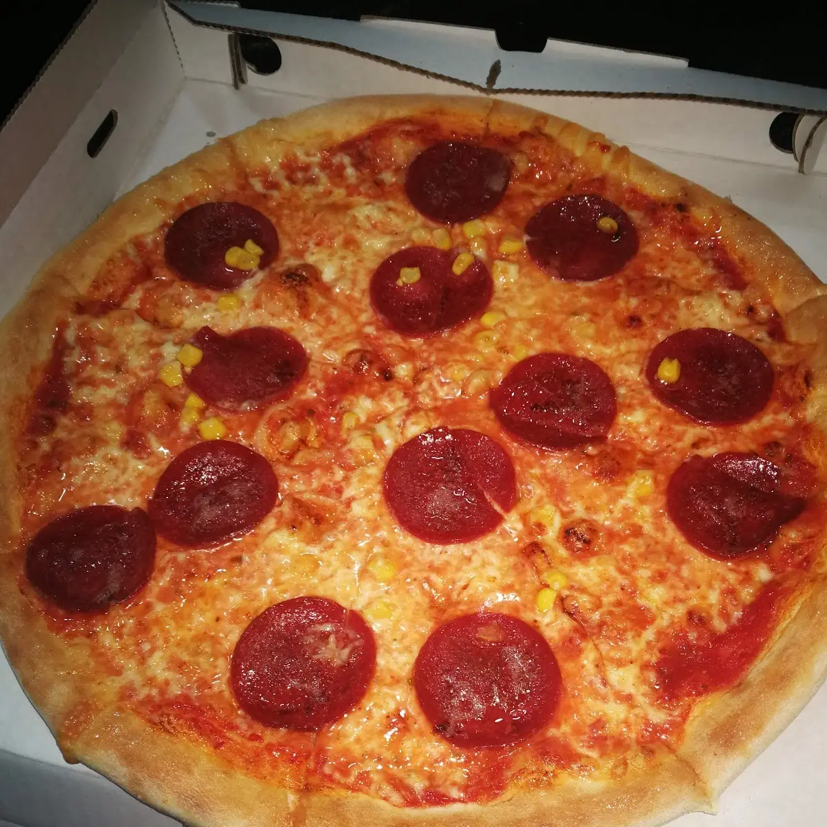 Salami Pizza