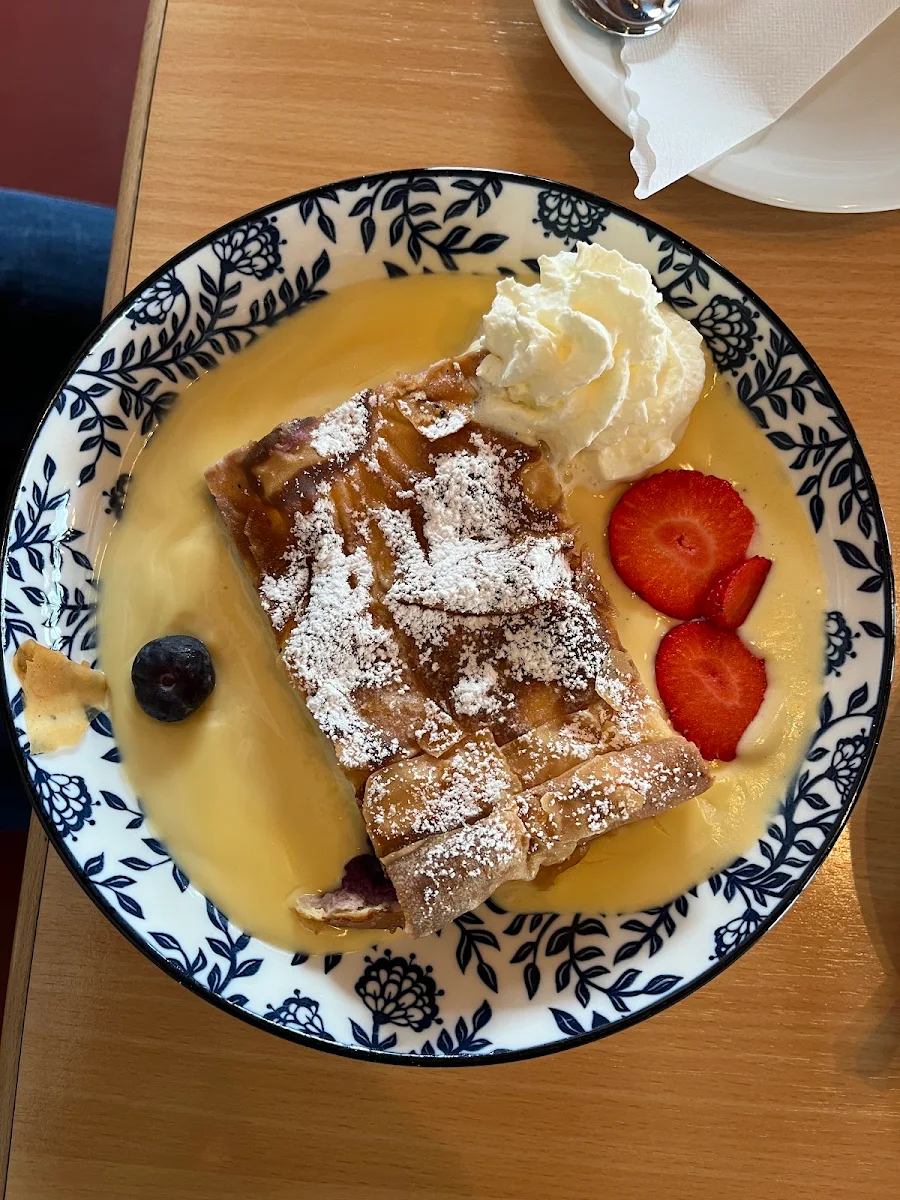 Topfenstrudel In Vanillesoße