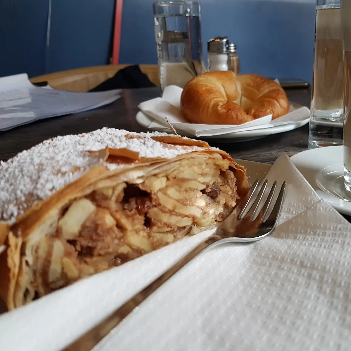 Hausgemachter Apfelstrudel