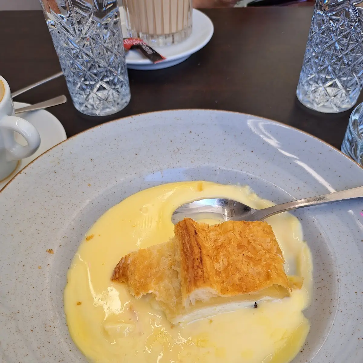 Topfen Strudel Mit Vanille Soße