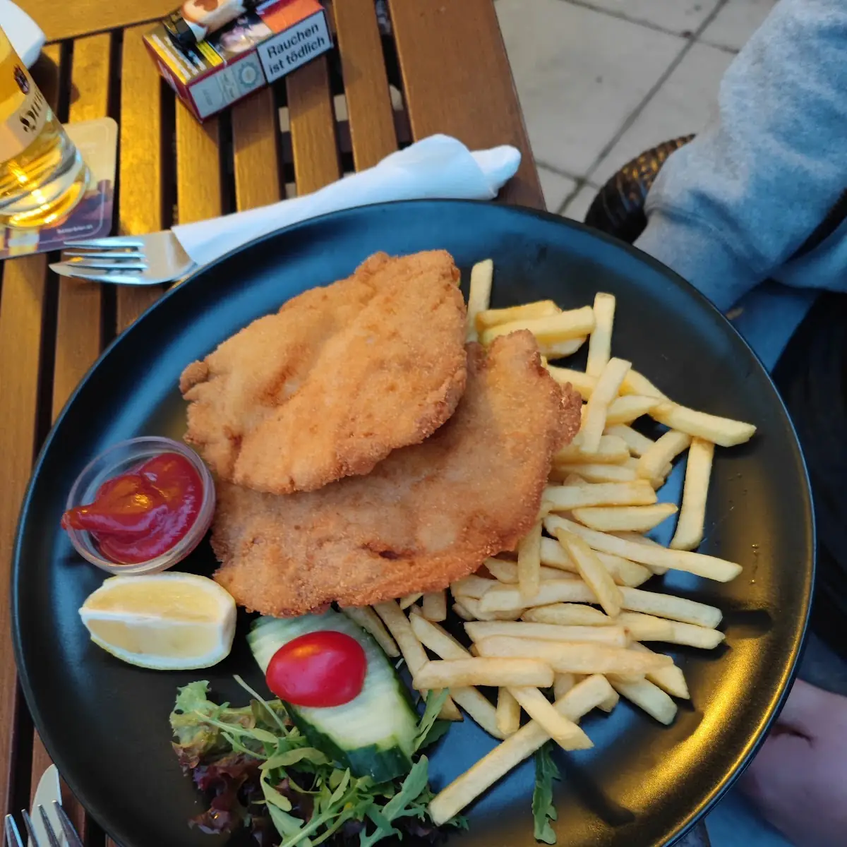 Putenwiener Mit Pommes