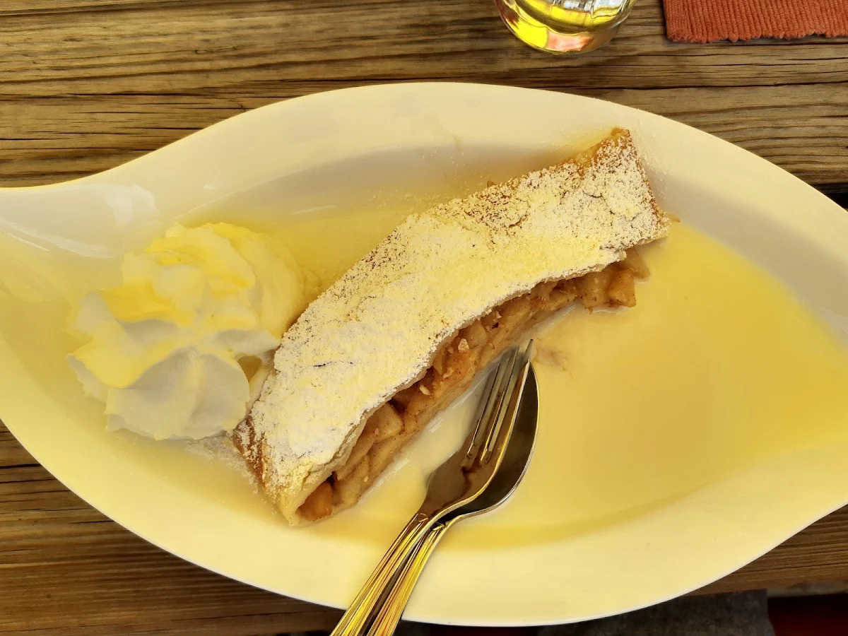 Apfelstrudel