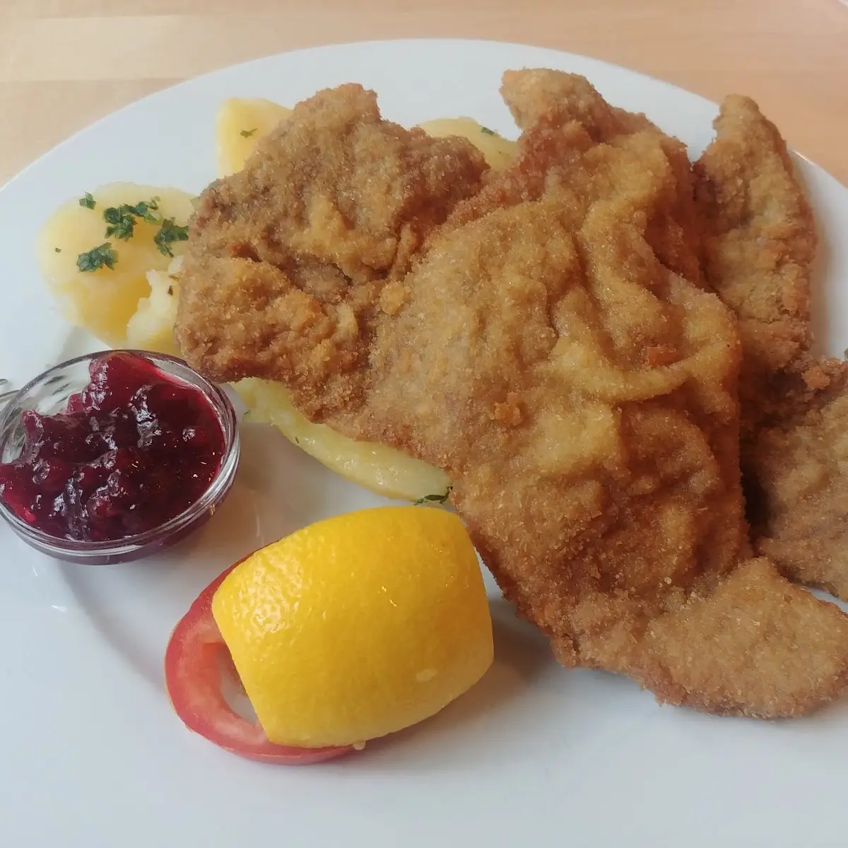 Wiener Schnitzel Mit Bratkartoffeln
