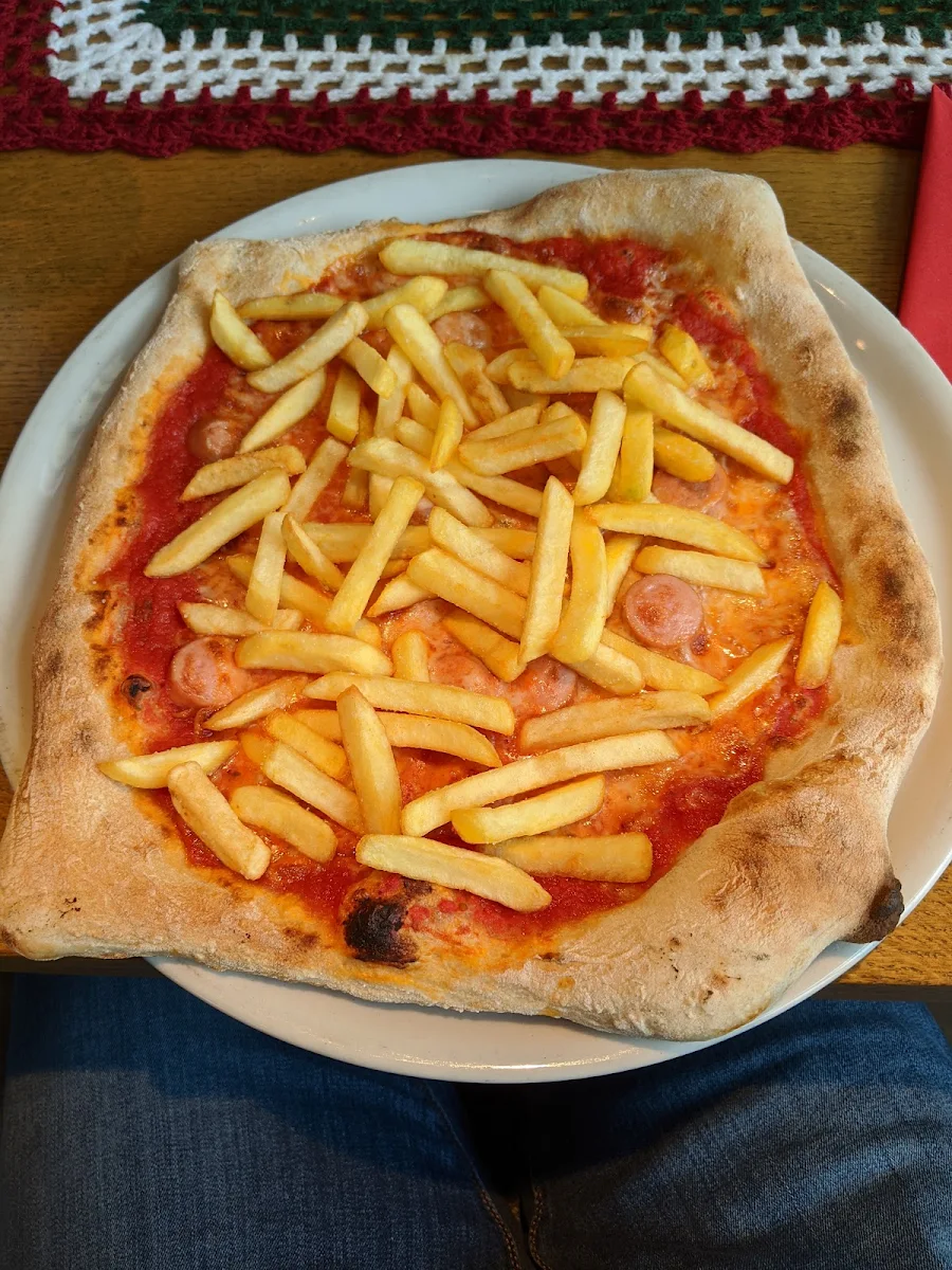 Wurst N Pommes Pizza