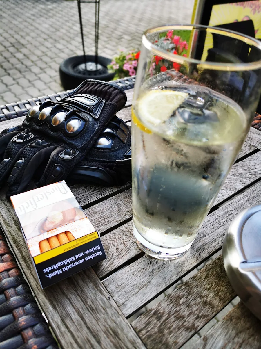 Flanagan's Spritzer