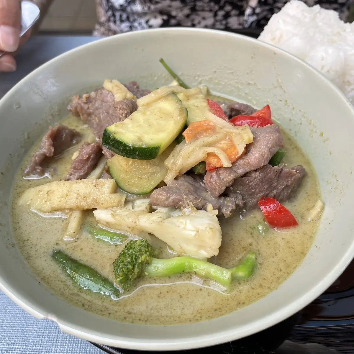 Grünes Thai Curry Scharf