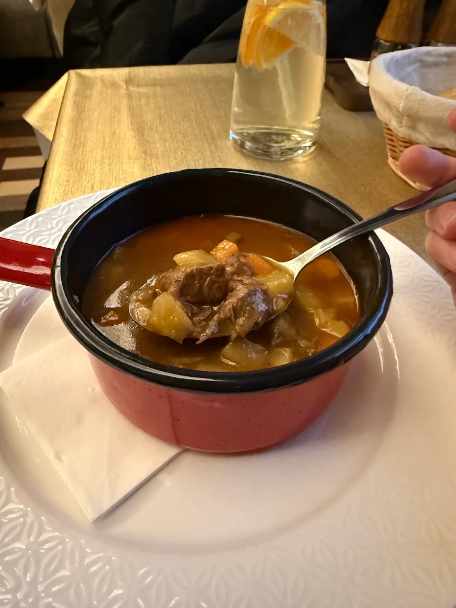 Gulaschsuppe Gulyásleves