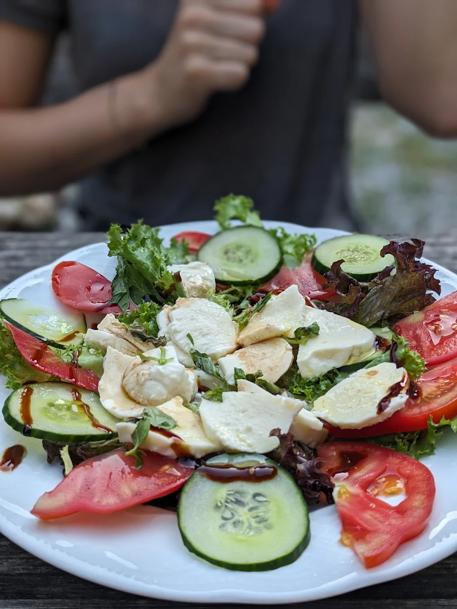 Mozzarella Salat