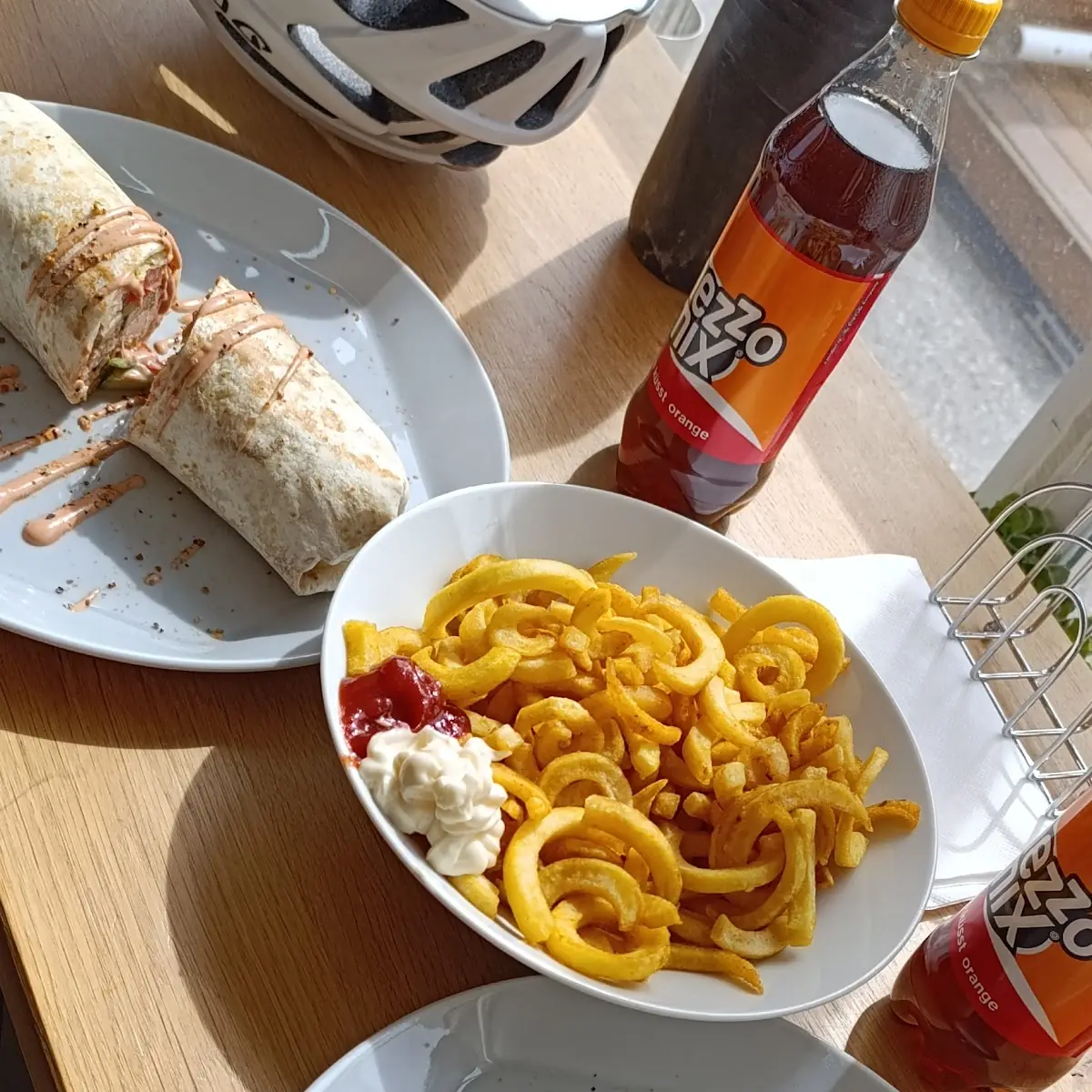Veggie Wrap Mit Curly Fries