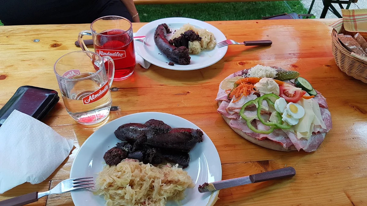 Blunze Mit Sauerkraut