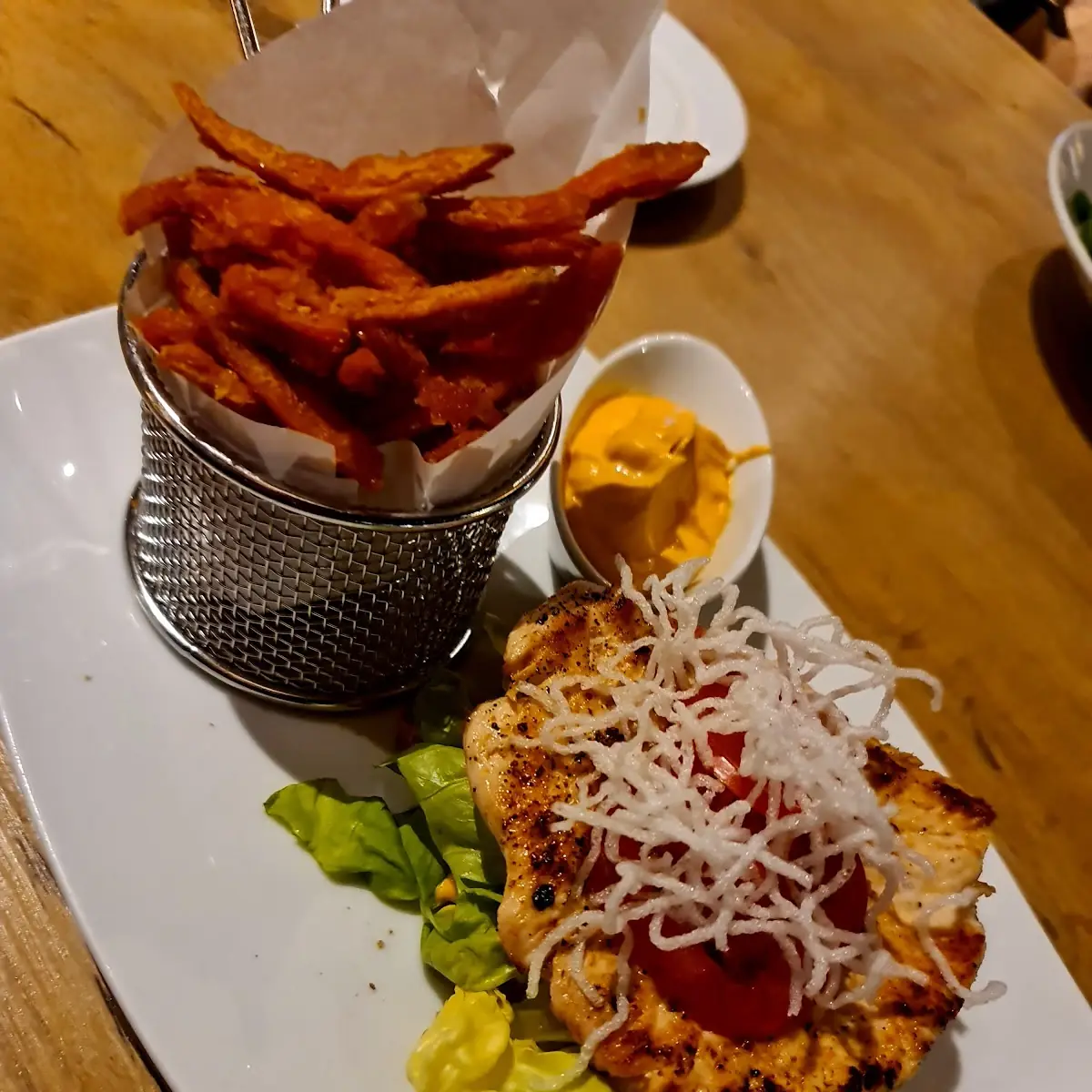 Süßkartoffelpommes
