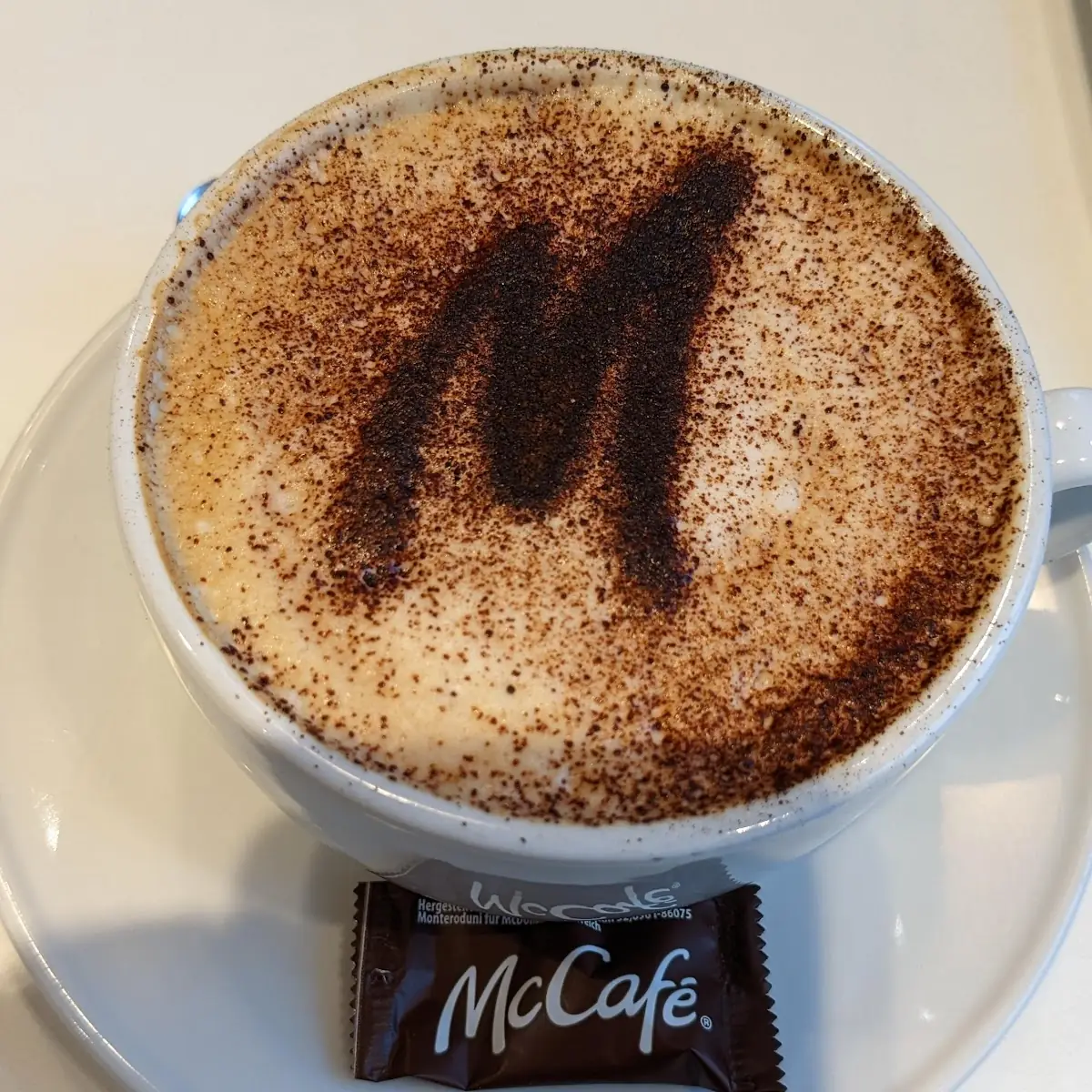 Cappuccino Mit Karottenkuchen