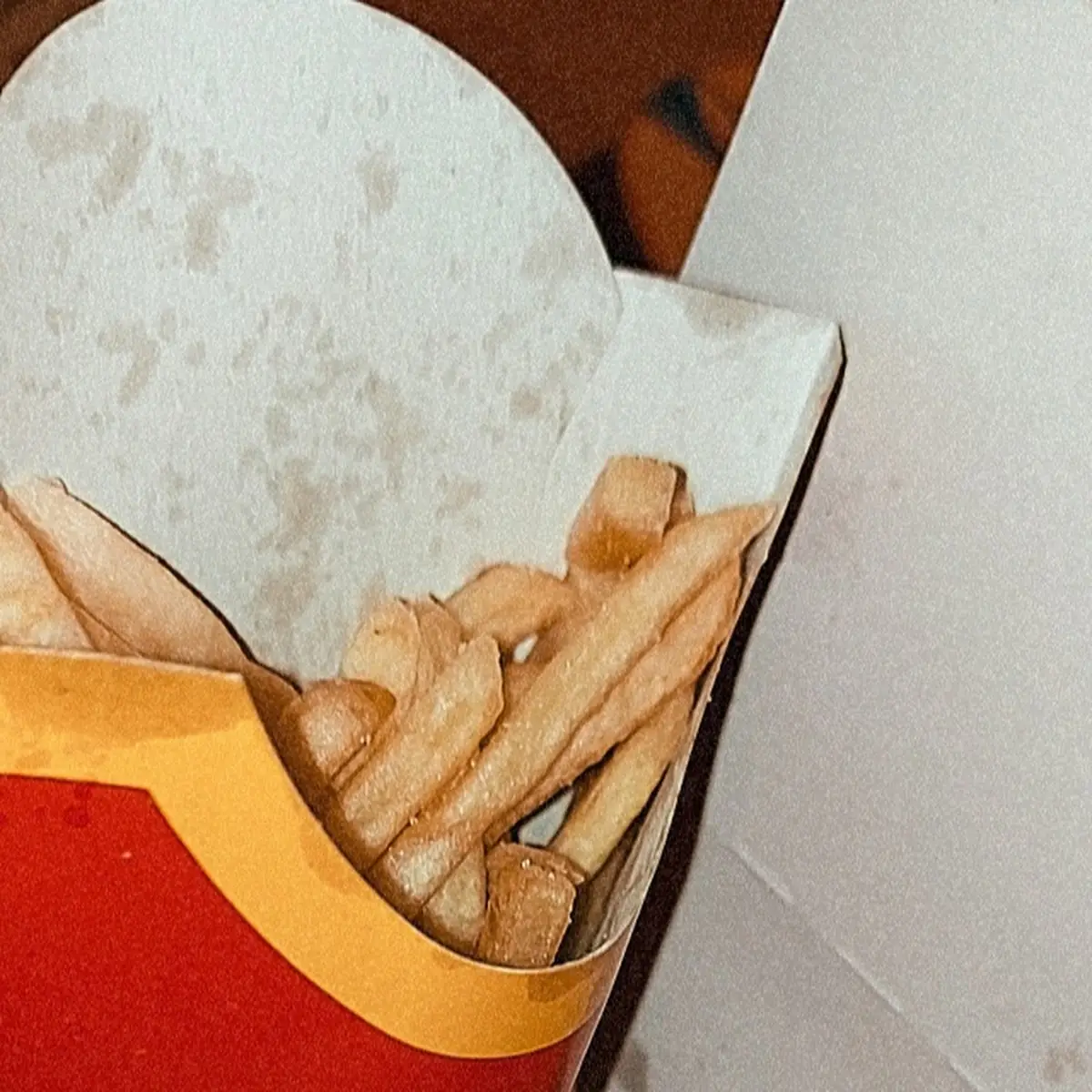 Pommes Groß Und Chicken Nuggets