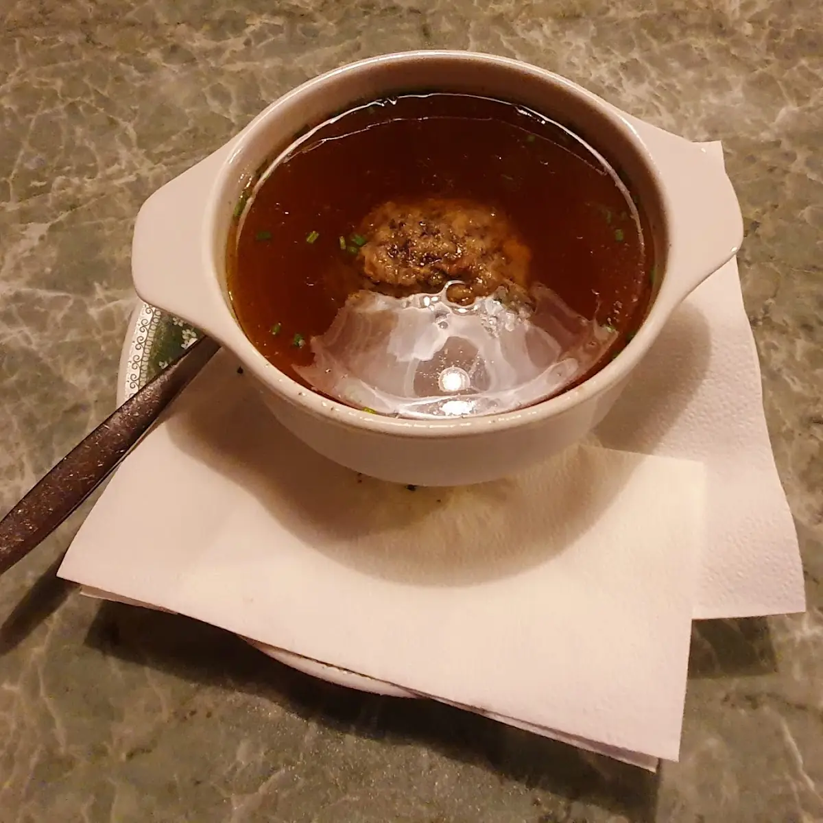 Leberknödelsuppe