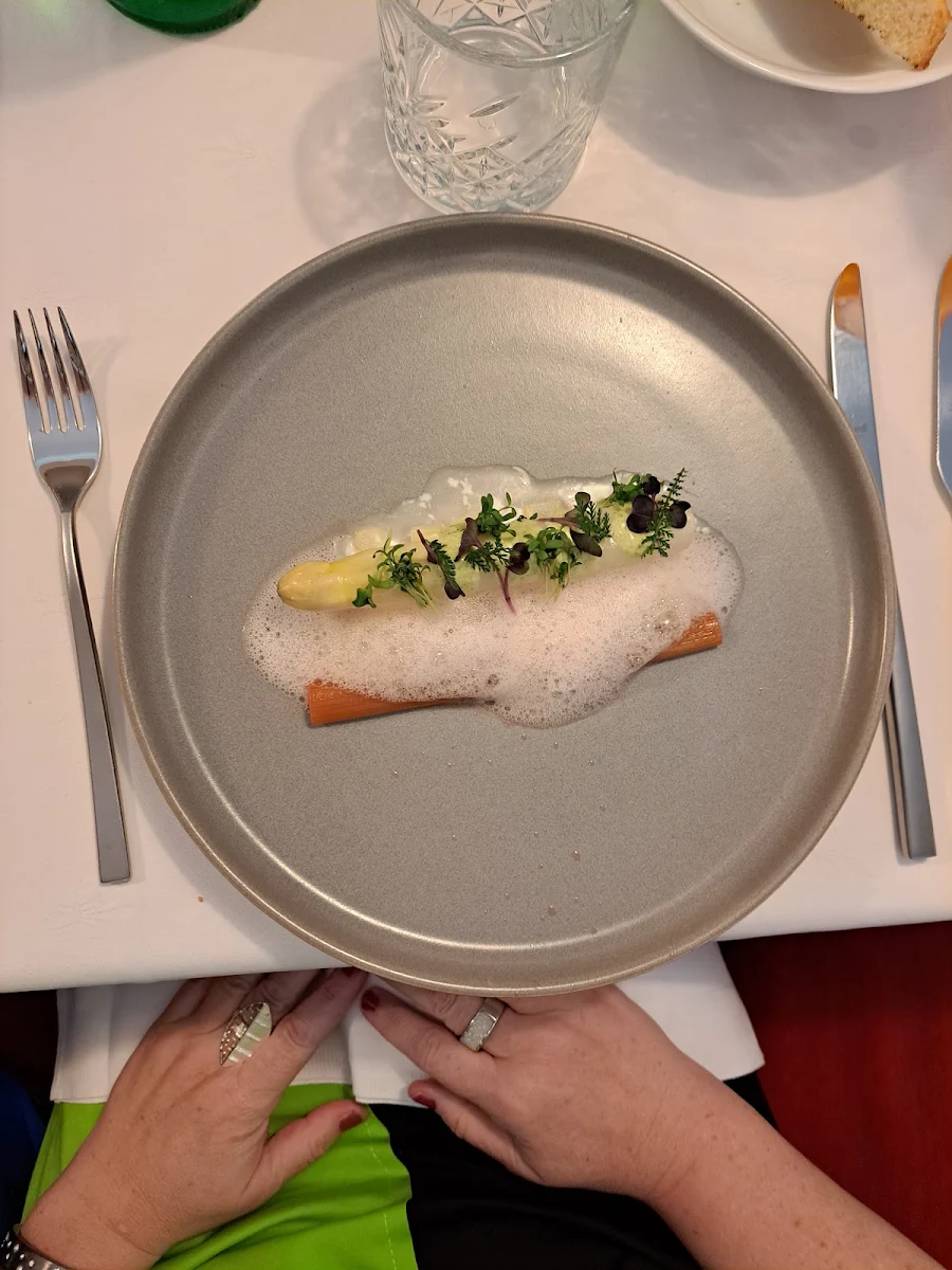 Weißer Spargel Rhababer Melisse