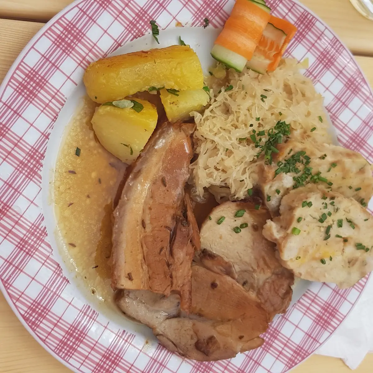 Schweinebratens Mit Kraut