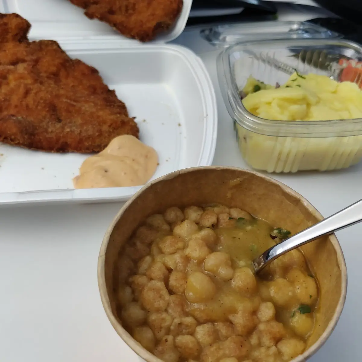 Schnitzelmenü Mit Suppe